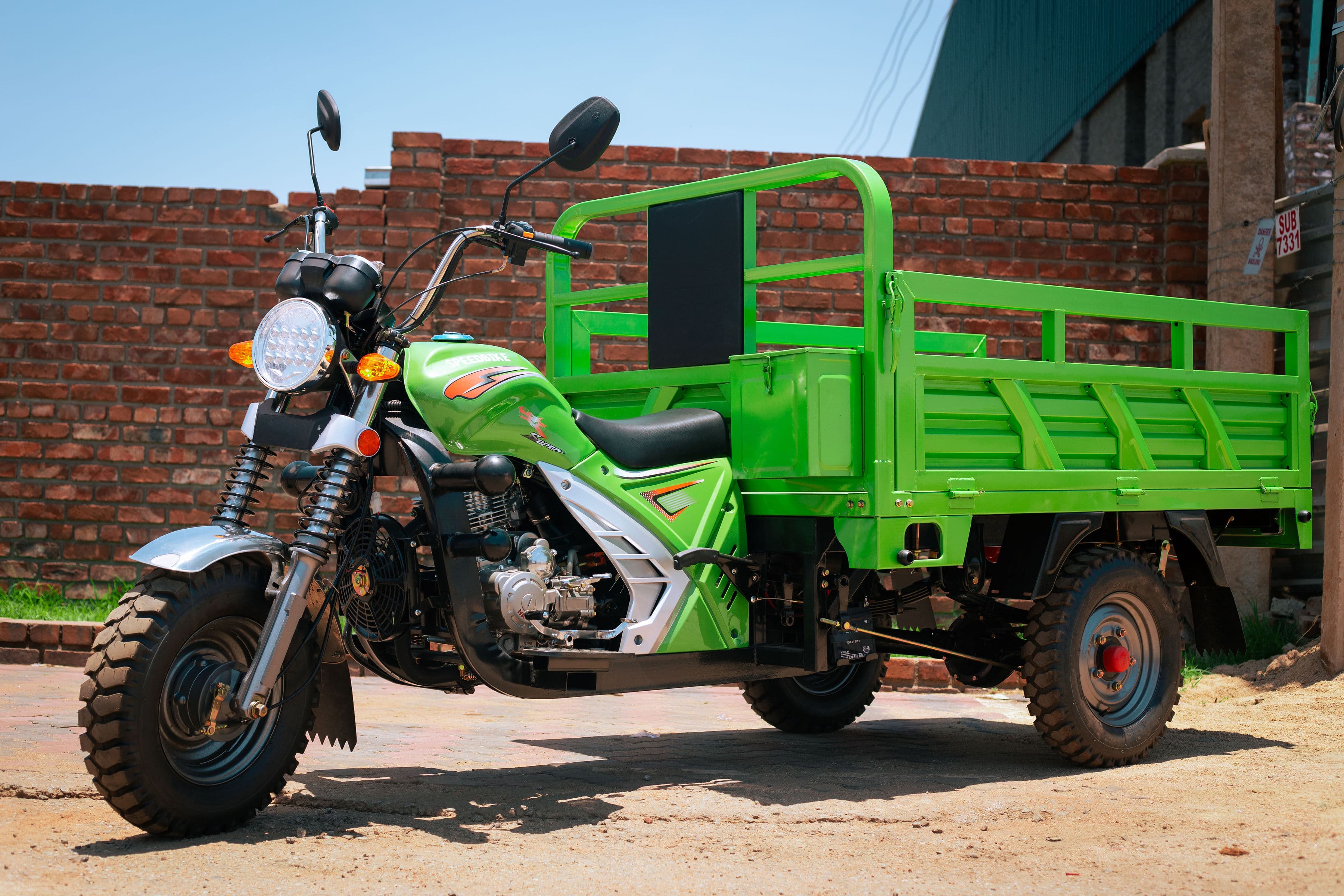THREE WHEELER AIR COOLED